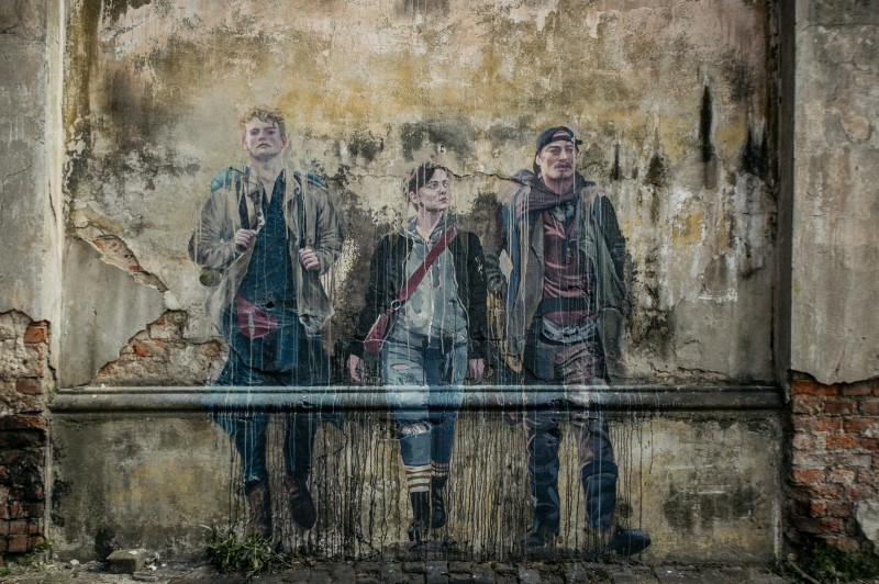 Die Helden der Netflix-Serie The Rain an der Wand von Tytano Dolne Młyny | The Rain  | Portfolio