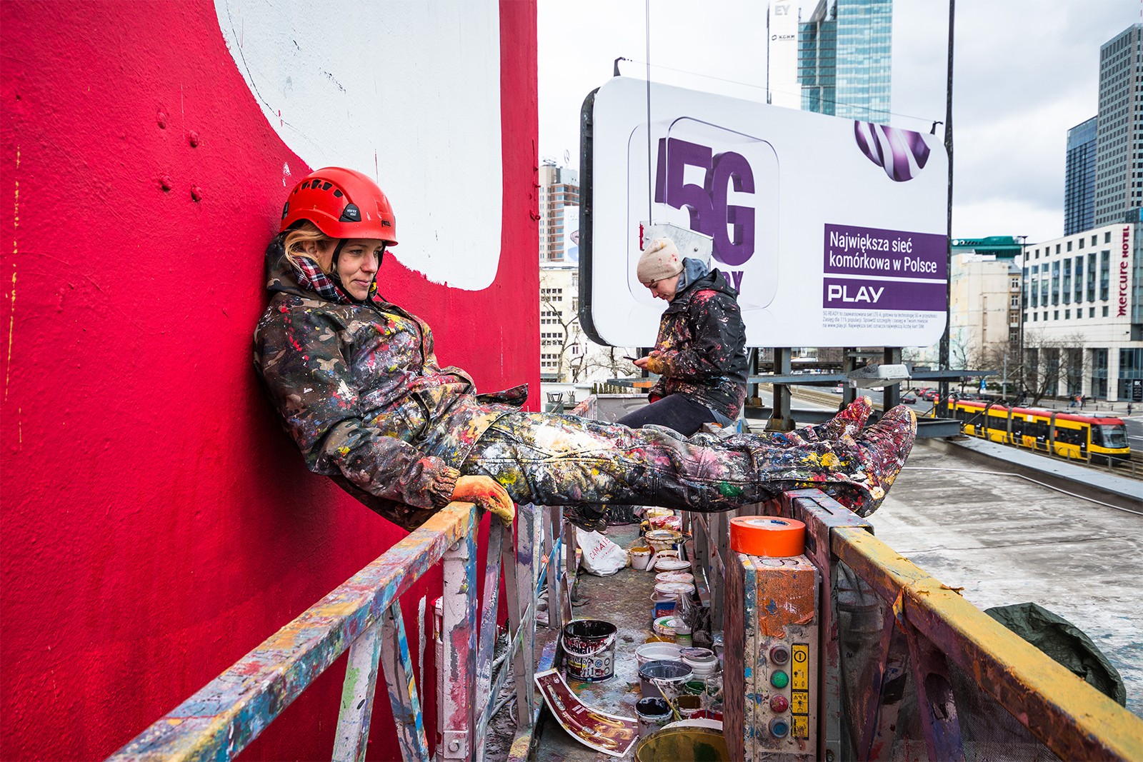 Artists paint mural for Heinz in the center of Warsaw | 150 years of Heinz brand | Portfolio