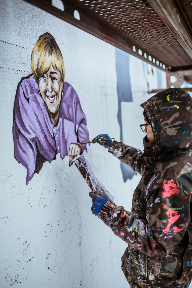 Malen der großflächigen Kunstwerke an den Fassaden | Mural artystyczny dla miasta Słupsk przy ulicy Starzyńskiego | Portfolio