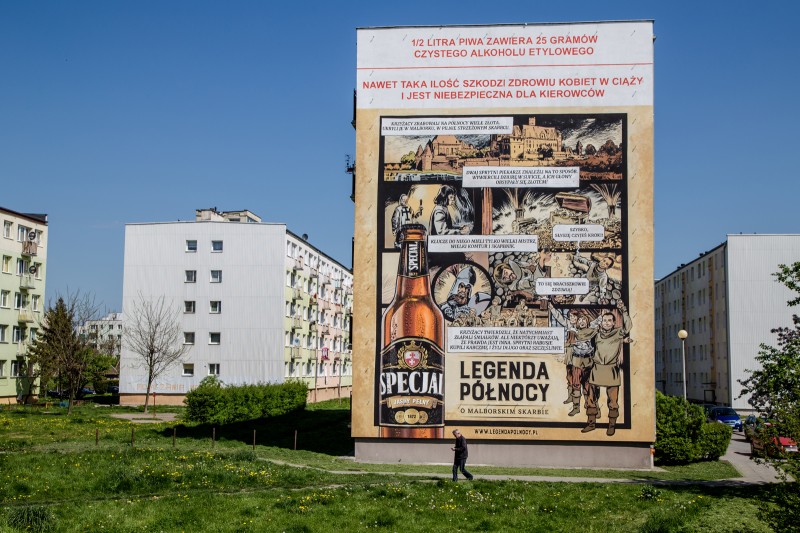 Artystyczny mural reklamowy w Malborku w kampanii marki piwa Specjal | Specjal - Legenda Północy | Portfolio