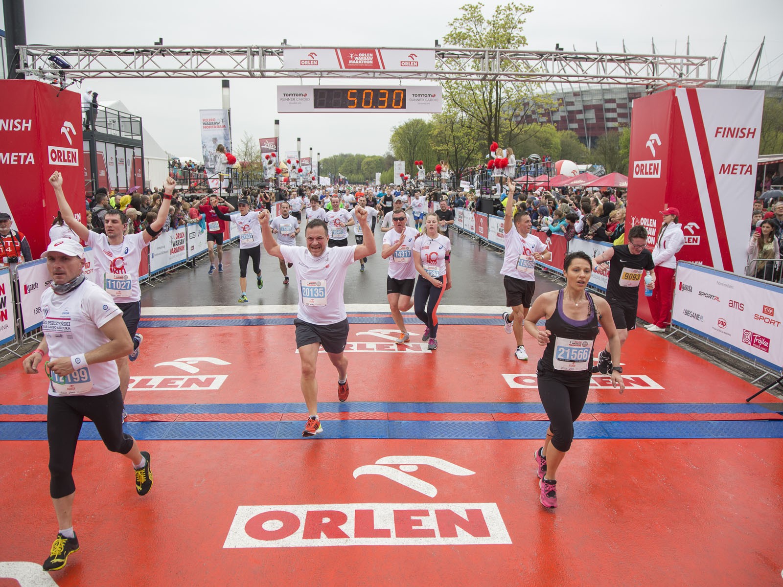 Standort-Branding - handgemaltes Ziel Orlen Warsaw Marathon | Orlen Warsaw Marathon | Portfolio