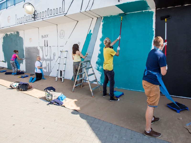 Painting event Dulux Lets Colour - Warsaw Centrum subway station | Let's Colour | Portfolio