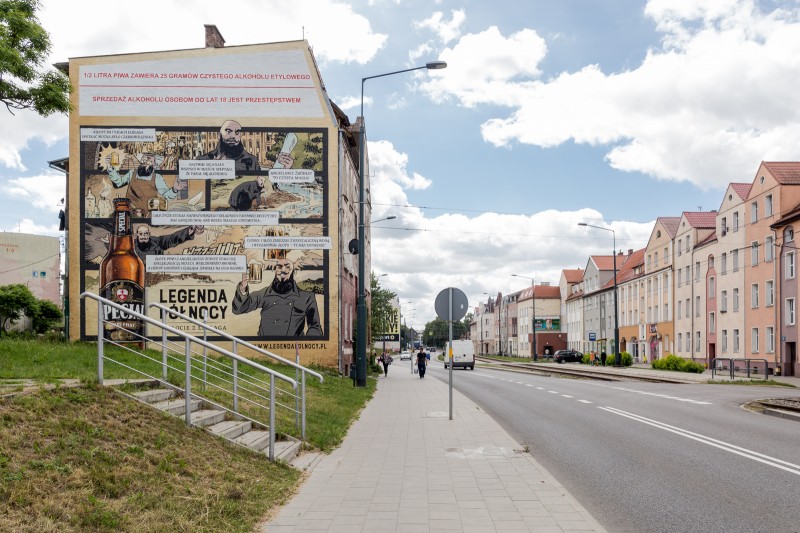 Hand painted mural in Elblag for Specjal beer brand campaign | Specjal - Legenda Północy | Portfolio