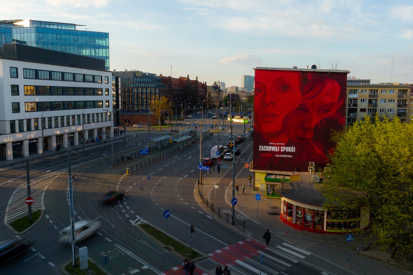 Mural Netflix Zachowaj Spokój na ulicy Niepodległości 1 w Szczecinie | Zachowaj Spokój | Portfolio