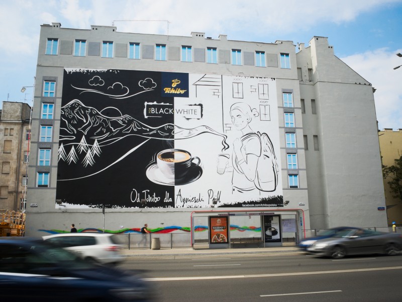 Mural Fassadenbild Warschau Polna Straße Werbekampagne Tchibo Black and White | Black & White | Portfolio