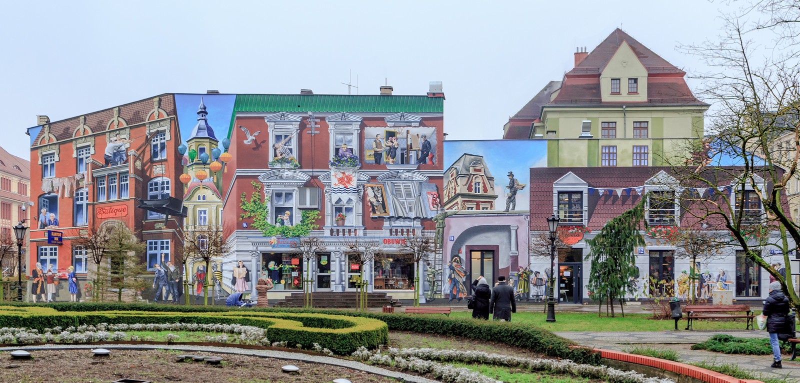 Artistic mural located at 11 Starzynskiego street in Slupsk, commissioned by president Robert Biedron | Mural artystyczny dla miasta Słupsk przy ulicy Starzyńskiego | Portfolio