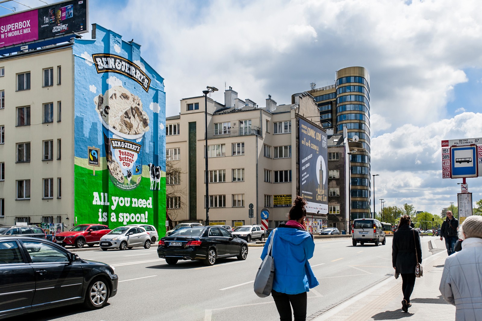 Mural na zlecenie Ben&Jerry's w Warszawie przy Metrze Politechnika na ulicy Jaworzyńskiej | Premiera Ben&Jerry - kilka murali w Polsce | Portfolio