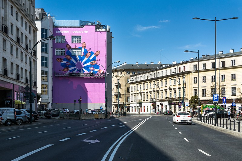Mural z Maffashion dla Samsung na Brackiej | Samsung Galaxy Z Flip | Portfolio