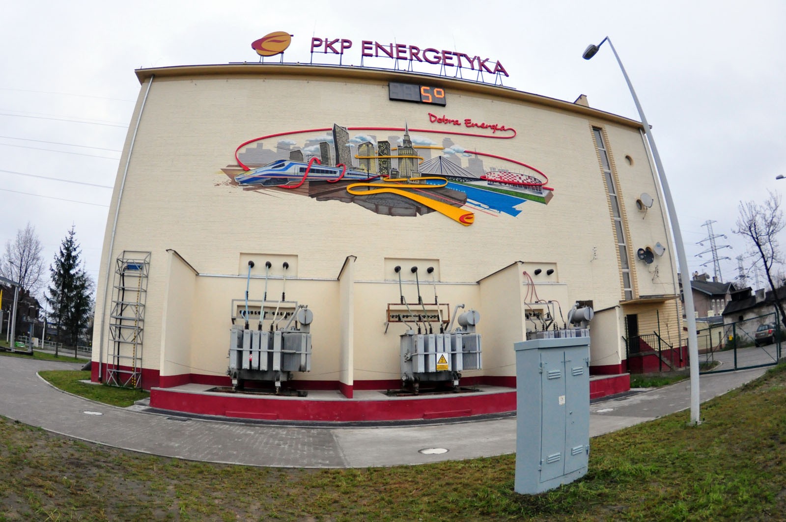PKP Energetyka S.A. Dobra Energia mural w Warszawie | Mural z neonami PKP Energetyka w Warszawie | Portfolio