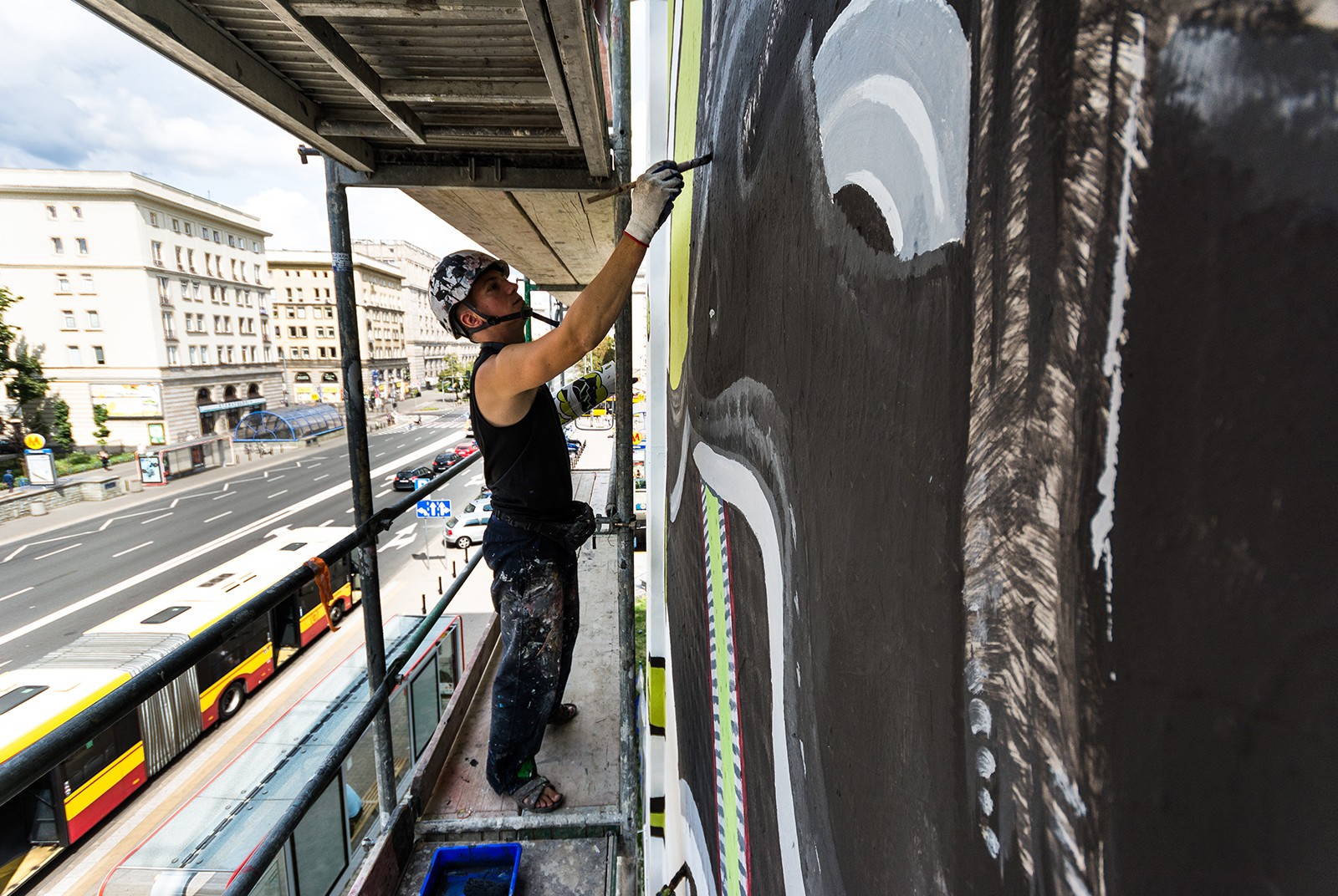 Painters paint the hand-painted outdoor advertising for the Adidas Ozweego | Adidas Ozweego | Portfolio