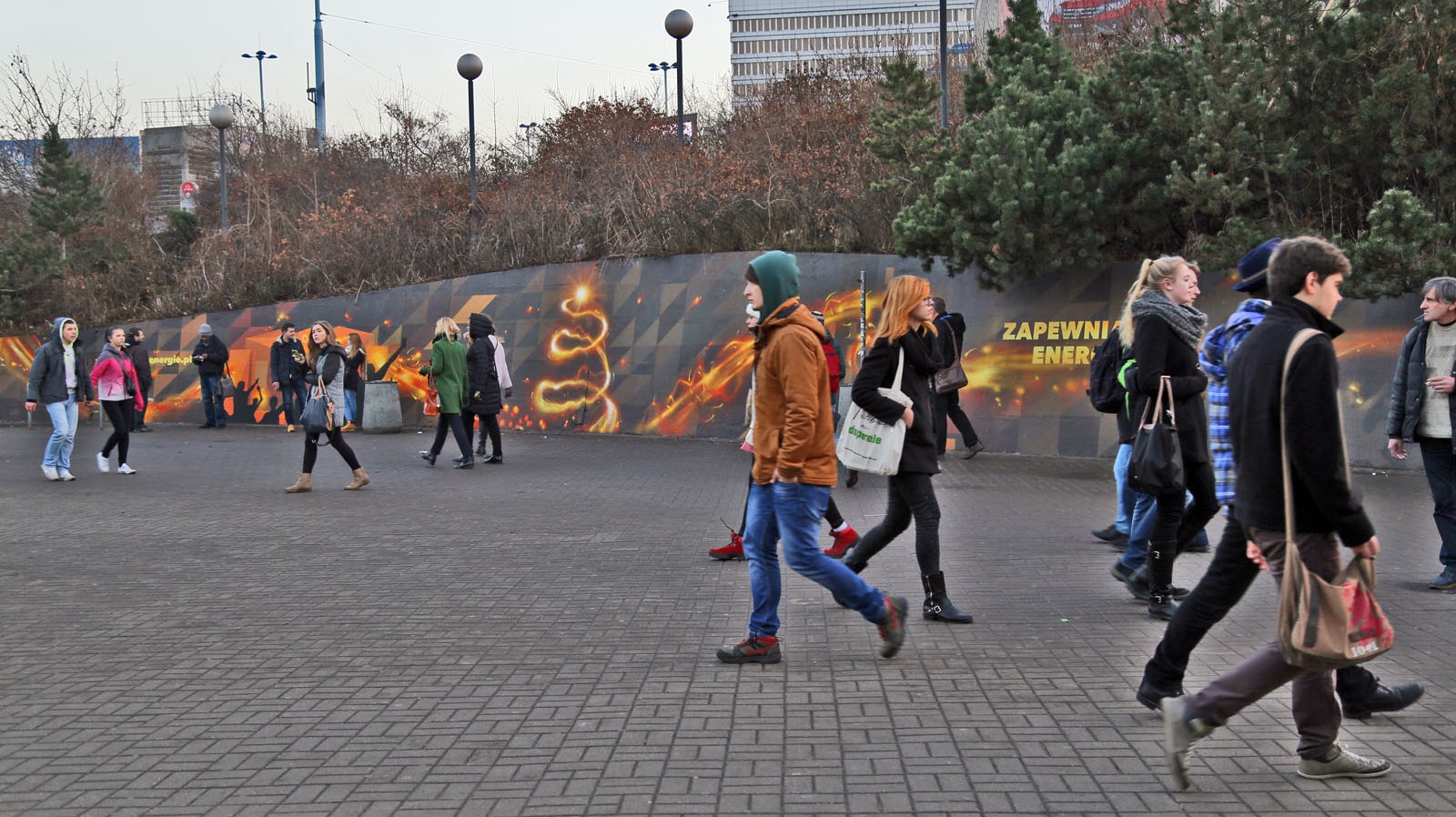 Square at centrum subway station in Warsaw mural on the wall | We provide energy | Portfolio