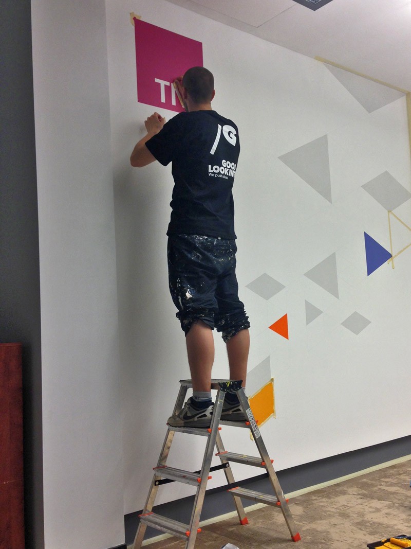 TNS Poland front office painting Wall Design | Front office | Portfolio