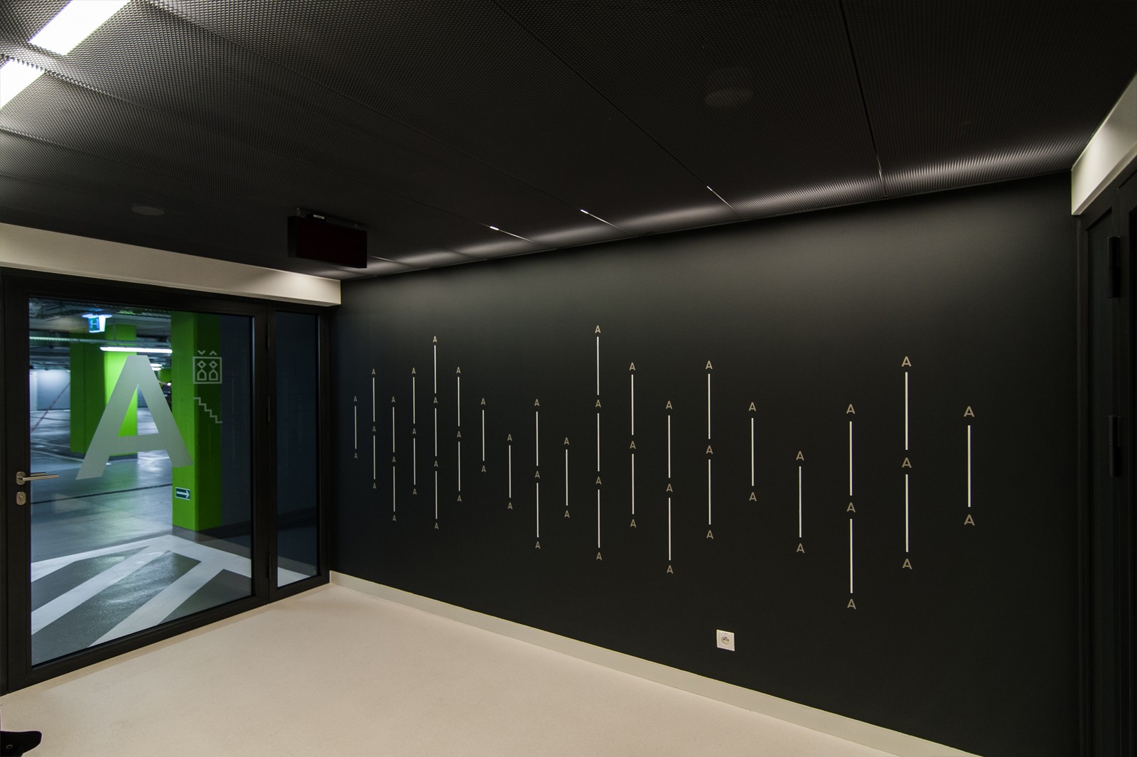 Wall design in Wilanow residence in Warsaw | Capital Park in Wilanow | Portfolio