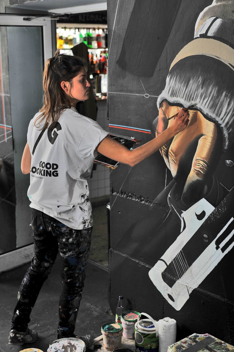 Watchdogs painting mural in Warsaw pavilions | Watchdogs | Portfolio