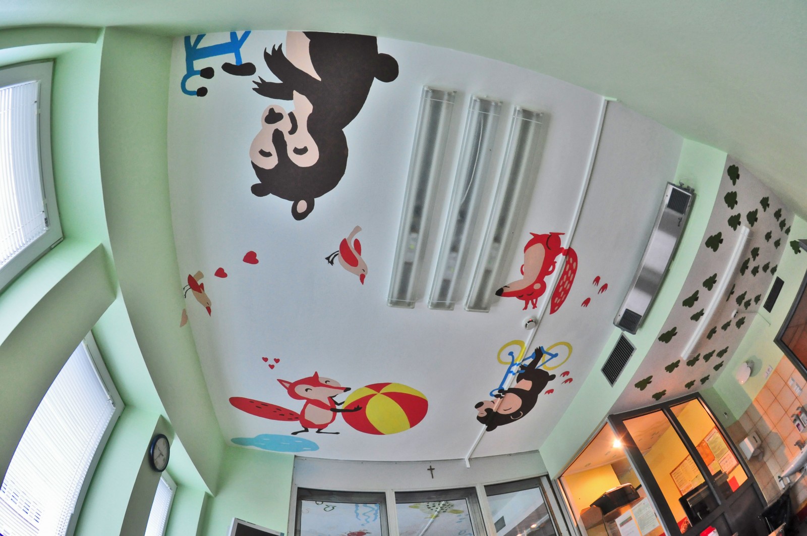 Painting in postoperative rooms Ceiling Operation - The Children's Memorial Health Institute | Ceiling Operation - The Children’s Memorial Health Institute | CSR | About us