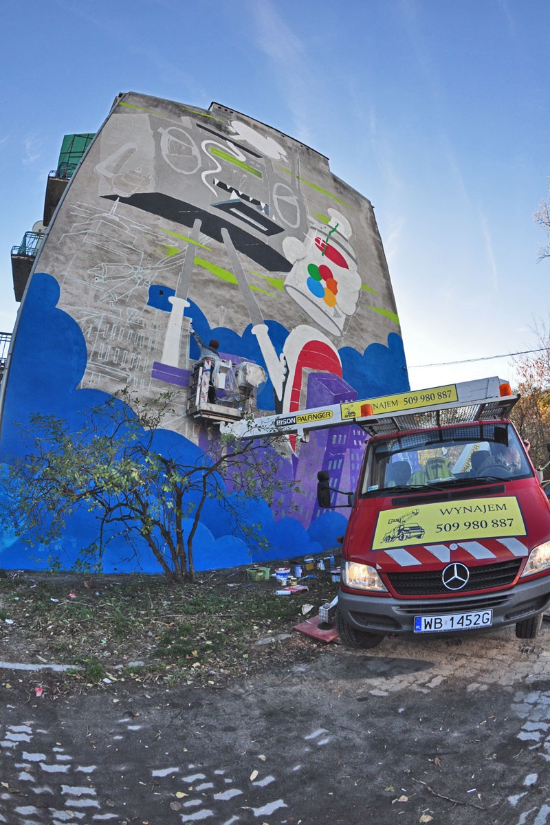 Mural Boombox in Warsaw Grochowska street | Boombox | Backstage